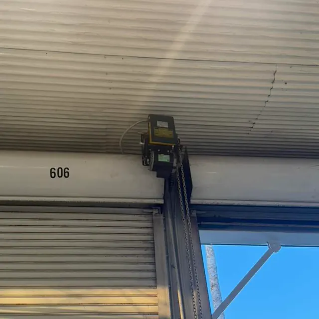 Automatic access field media 007