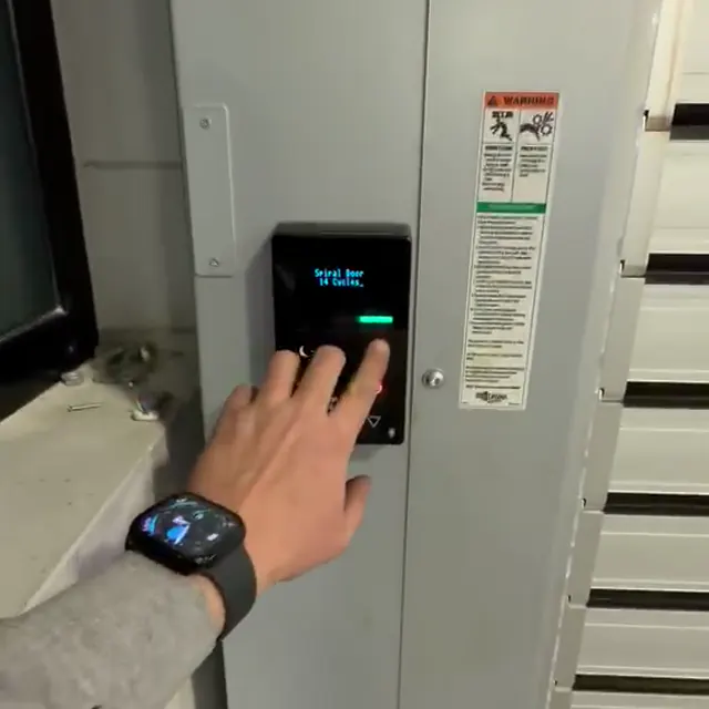 Automatic access field media 021